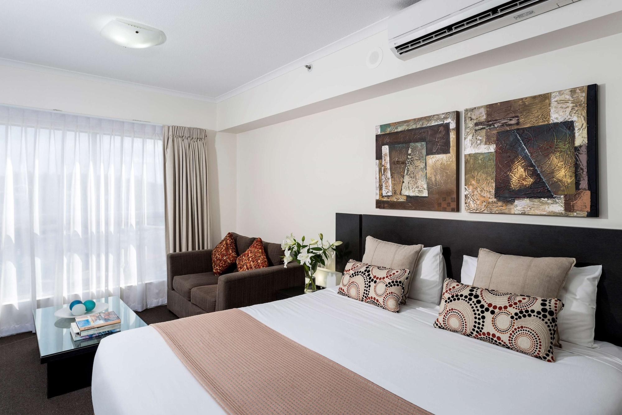 Oaks Ipswich Aspire Suites Экстерьер фото