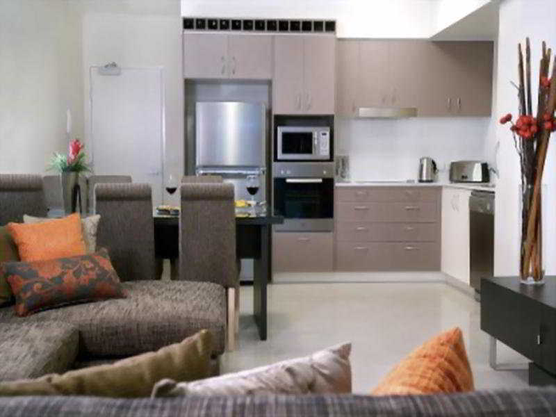 Oaks Ipswich Aspire Suites Экстерьер фото