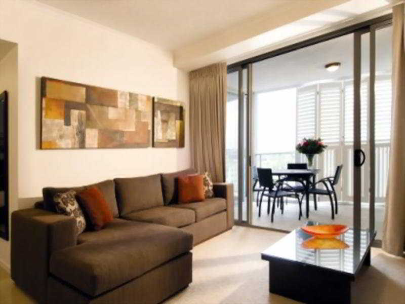 Oaks Ipswich Aspire Suites Экстерьер фото