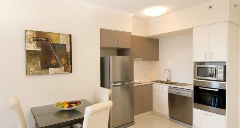 Oaks Ipswich Aspire Suites Экстерьер фото