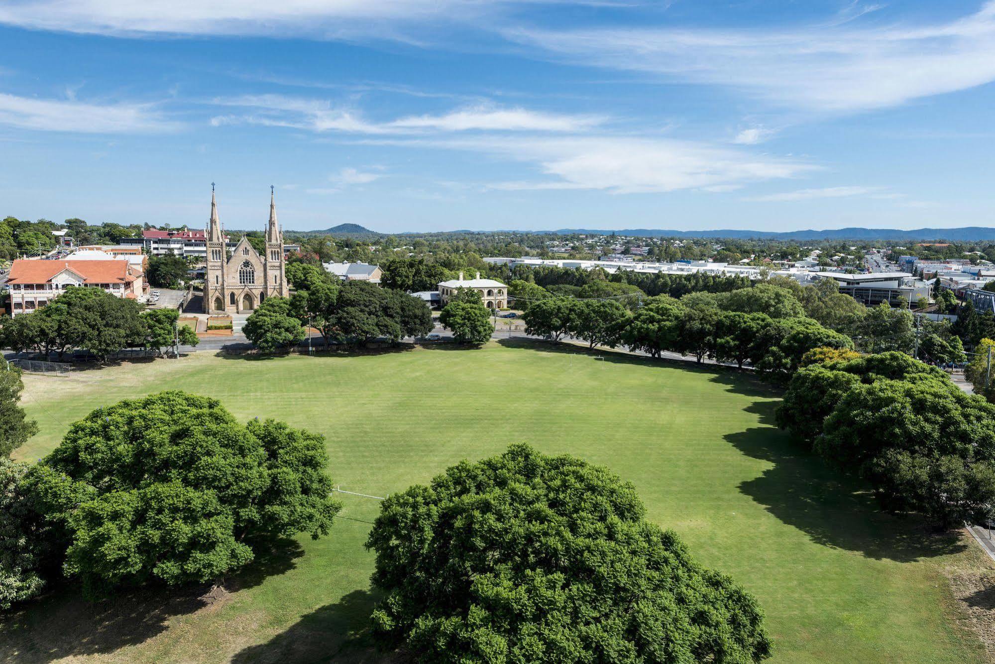 Oaks Ipswich Aspire Suites Экстерьер фото