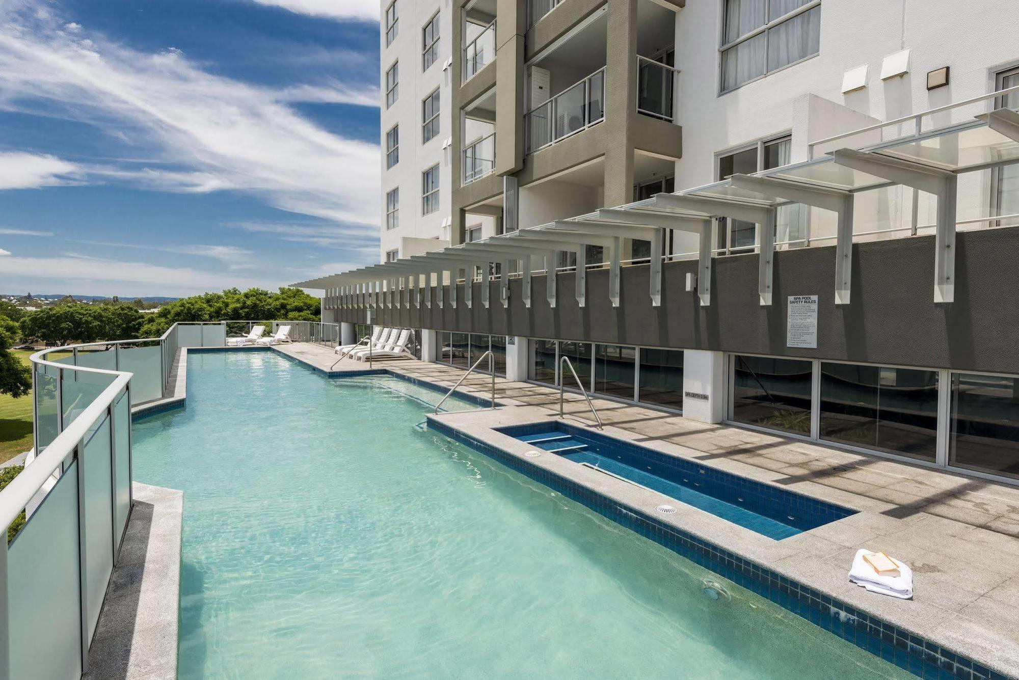 Oaks Ipswich Aspire Suites Экстерьер фото