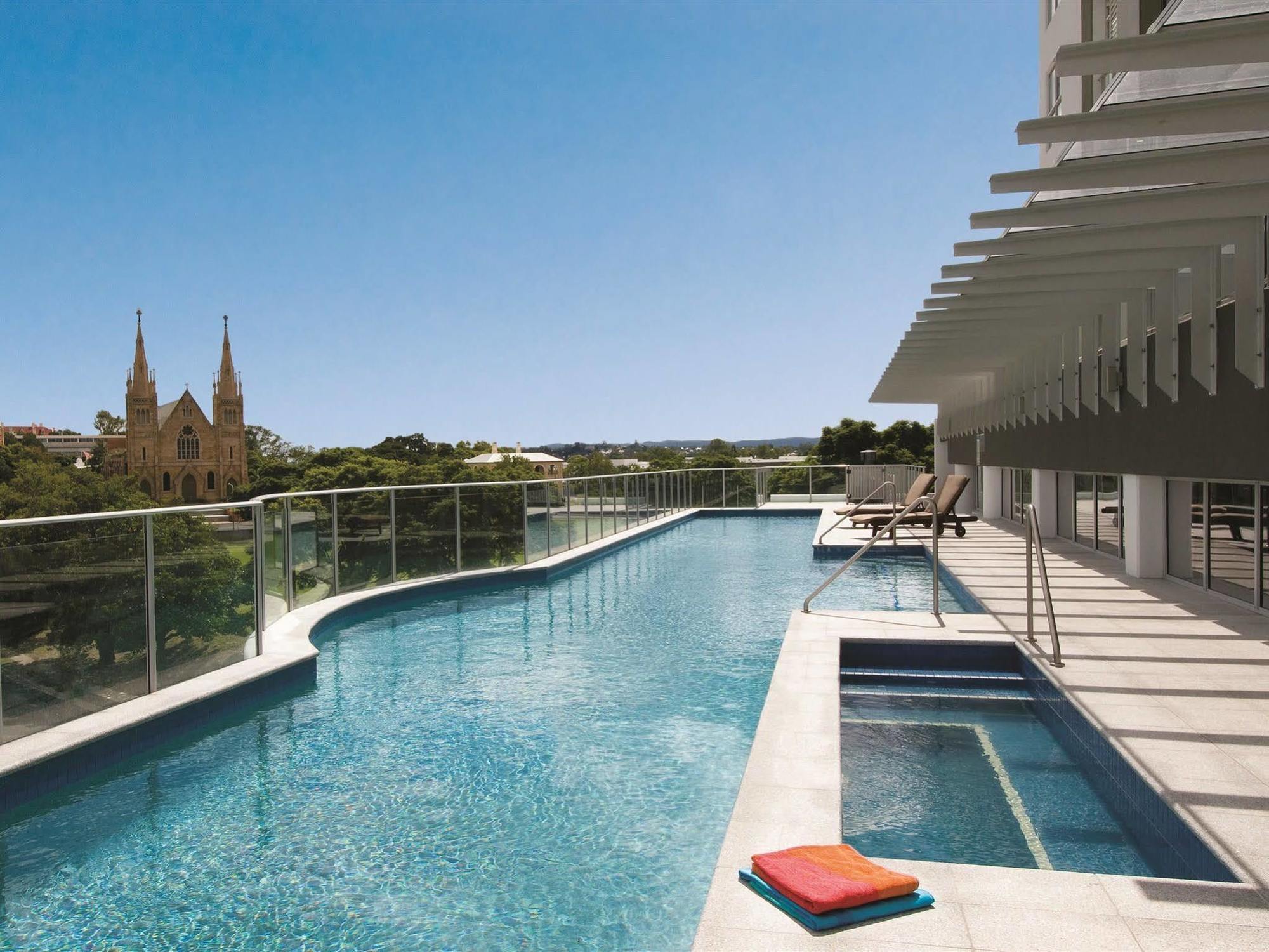 Oaks Ipswich Aspire Suites Экстерьер фото