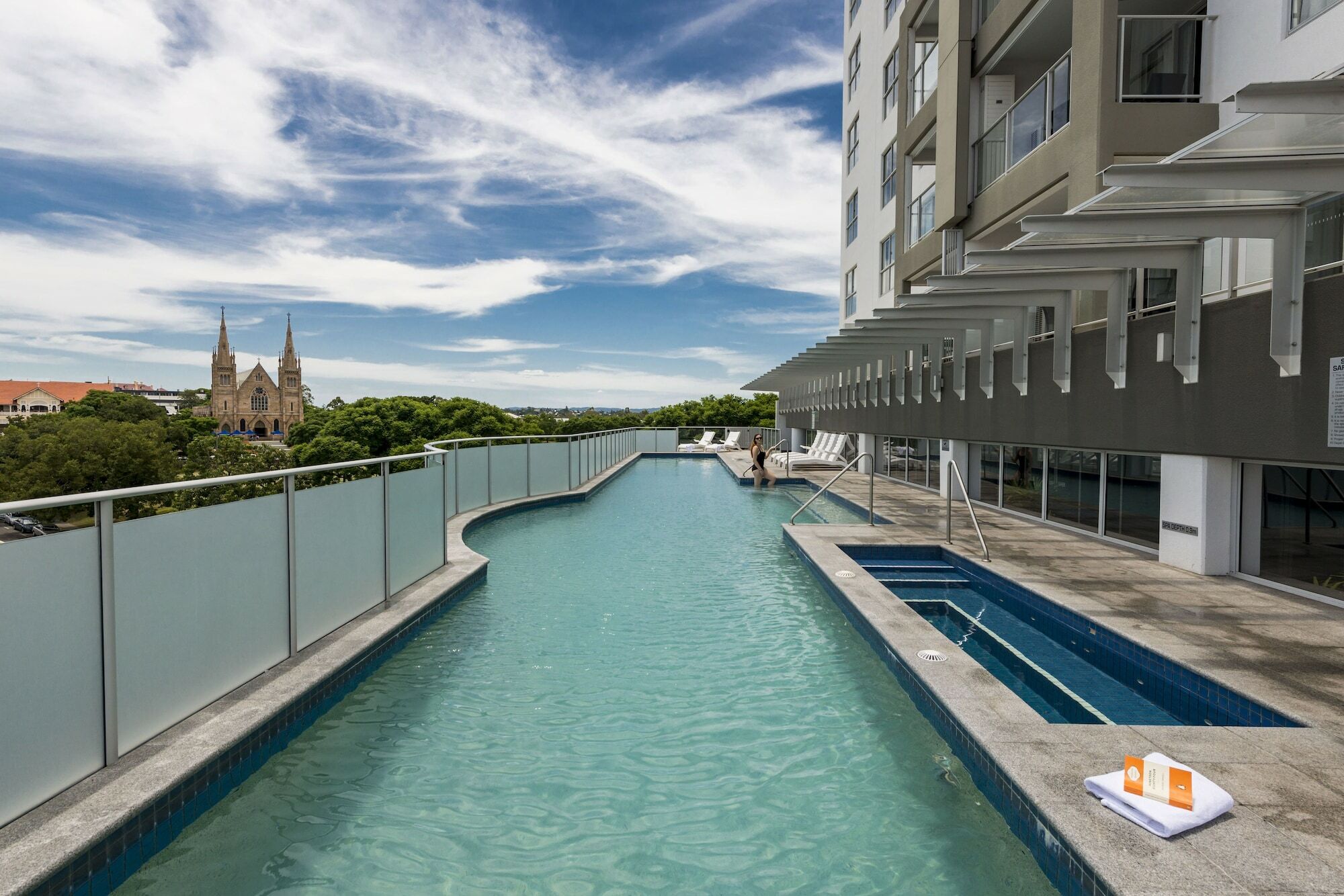 Oaks Ipswich Aspire Suites Экстерьер фото